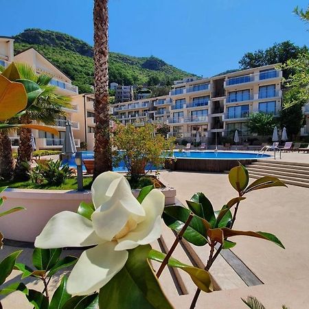 Blue Horizon Apartment Resort Budva Exterior photo